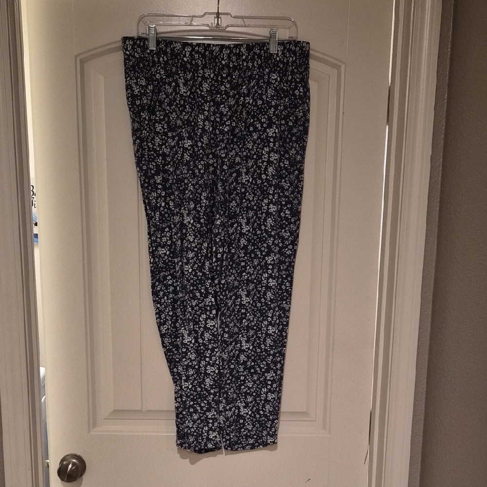 Jessica Simpson Blue Floral Print Pants